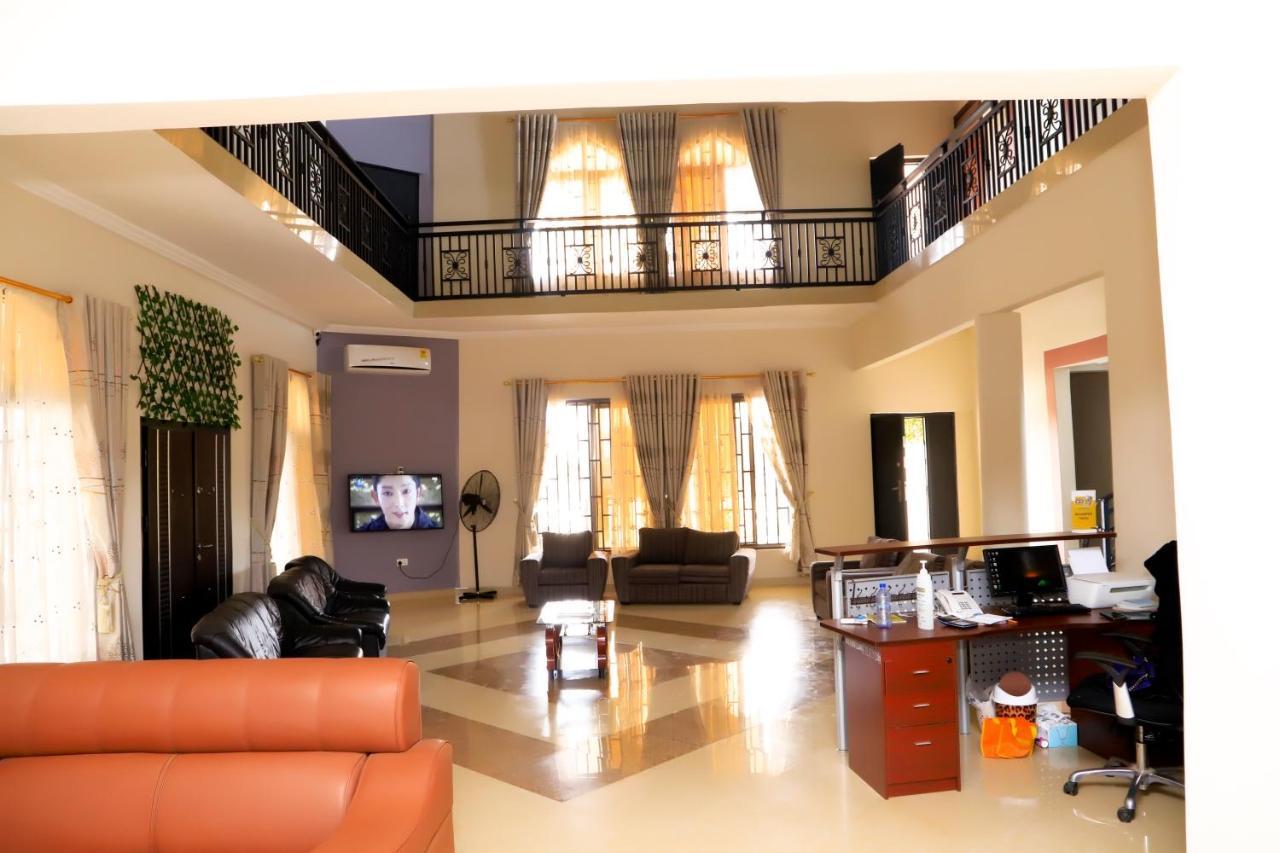 Osaah Bema Lodge Antoa Bagian luar foto