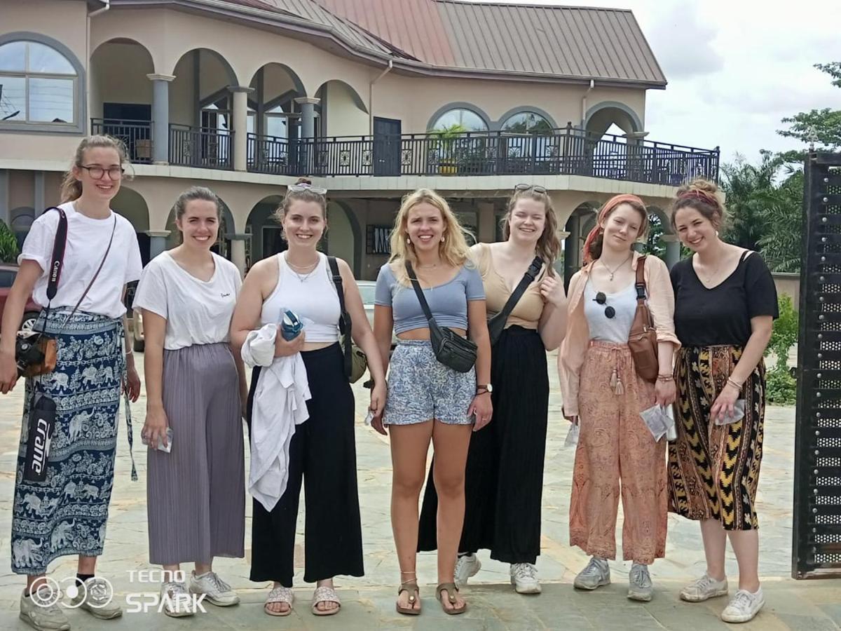 Osaah Bema Lodge Antoa Bagian luar foto